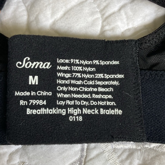 Lingerie - Picture 2 of 9